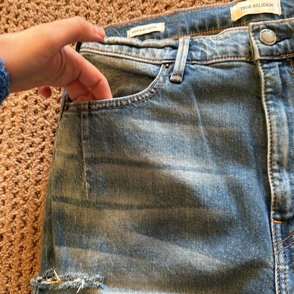 True Religion “High Rise Taper” Blue Jeans! 👖 - Picture 6 of 7